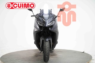 YAMAHA TMAX 560