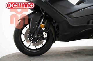 YAMAHA TMAX 560