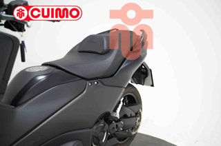 YAMAHA TMAX 560