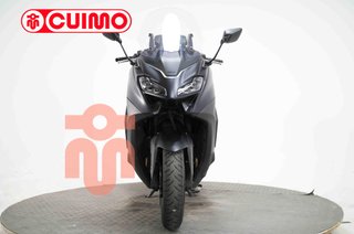 YAMAHA TMAX 560