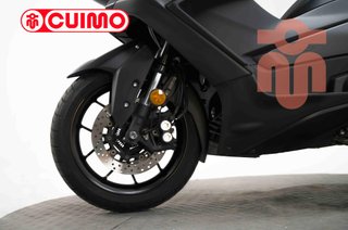 YAMAHA TMAX 560