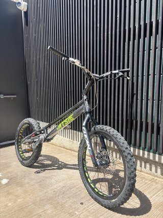 Bicicleta Trial Jitsie