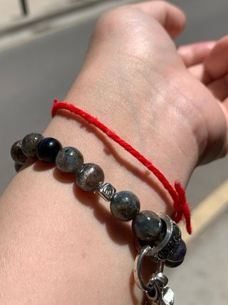 Pulsera de 8 mm de Piedra Azul “Gota de Sangre”
