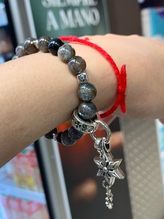 Pulsera de 8 mm de Piedra Azul “Gota de Sangre”