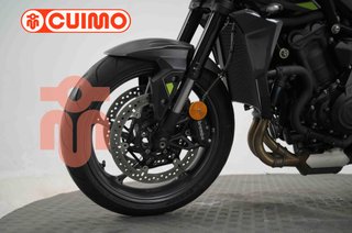 TRIUMPH STREET TRIPLE R