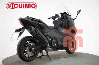 YAMAHA TMAX 560