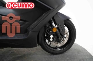 YAMAHA TMAX 560