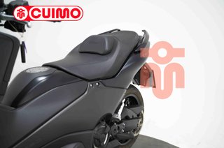 YAMAHA TMAX 560