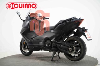 YAMAHA TMAX 560