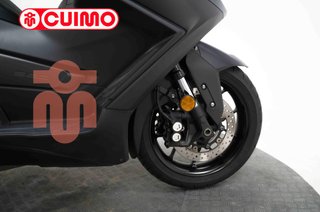 YAMAHA TMAX 560