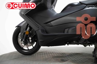 YAMAHA TMAX 560