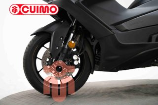 YAMAHA TMAX 560