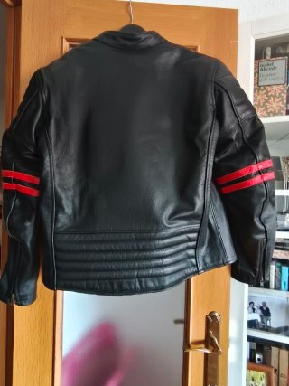 Chaqueta Cuero Moto Mujer Invictus Negra roja