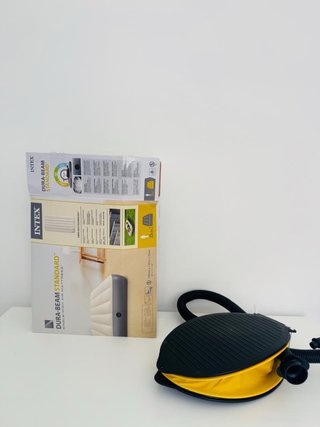 Colchón Hinchable INTEX Standard + Bomba pie