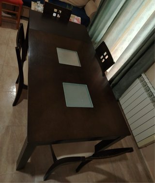 Juego de Mesa y 4 Sillas para Comedor