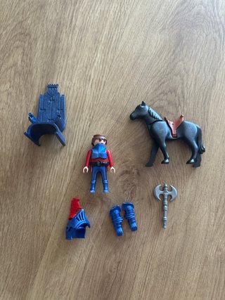 Guerrero Playmobil a caballo
