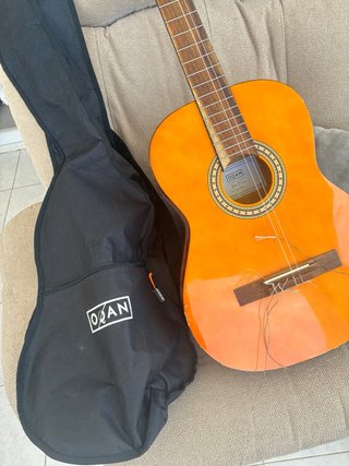 Guitarra acústica QCAN naranja