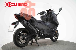YAMAHA TMAX 560