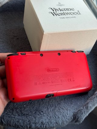 Nintendo 2DS XL Edición Pokeball