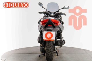 YAMAHA XMAX 125