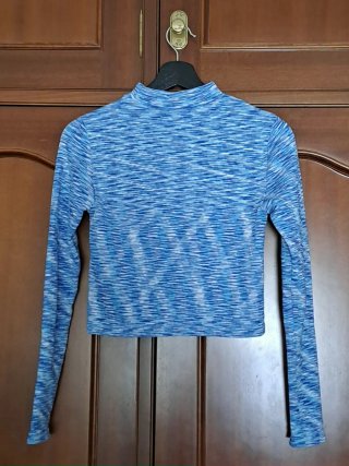 Camiseta crop elástica manga larga