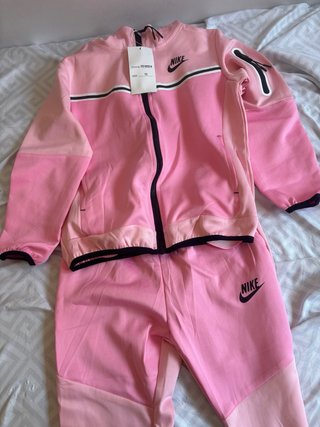 Conjunto Nike Rosa Tech Fleece Niña Talla 12