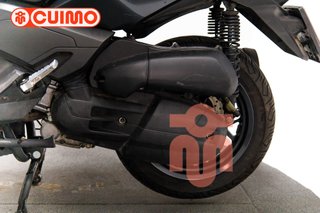 YAMAHA XMAX 125