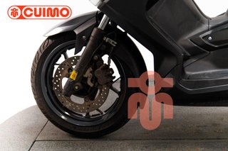 YAMAHA XMAX 125