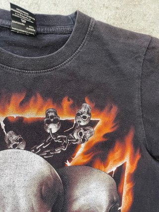 Camiseta Vintage Calaveras y Cadenas
