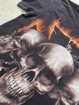 Camiseta Vintage Calaveras y Cadenas