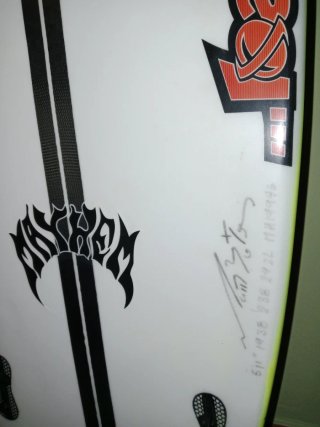 Tablas de surf Lost y Chilli