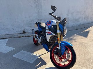BMW F 900 R Naked Azul de Septiembre del 2025