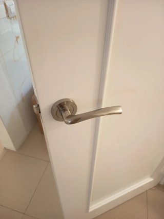 Puerta blanca 73x1.54