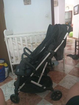 Cochecito doble negro Babify No ago en vio