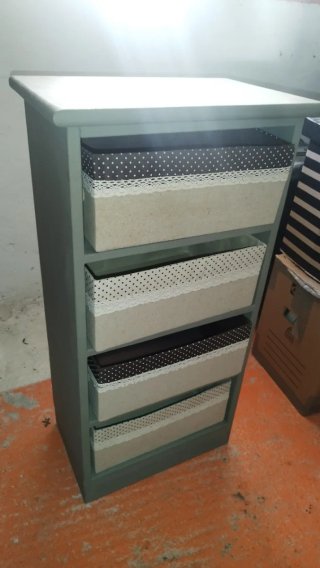 Mueble auxiliar con 4 cajones