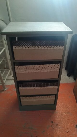 Mueble auxiliar con 4 cajones