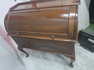 Escritorio Isabelino de Madera