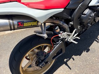 Yamaha R1 2008 Roja y Blanca