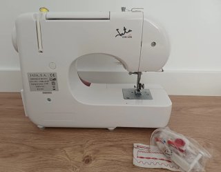 Máquina de coser Jata Génesis 695