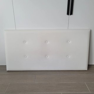 Cabecero tapizado blanco
