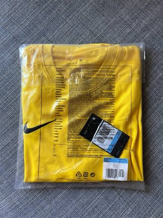 Sudadera Deportiva Nike Dri-Fit Amarilla