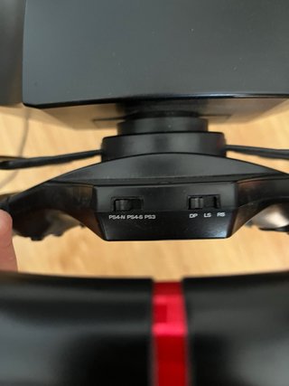 Volante y Pedales Logitech PS4/PS3