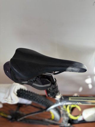 Bicicleta Trek Superfly Elite Carbono