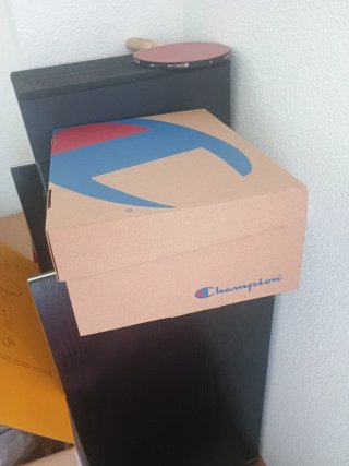 Caja de zapatos Champion