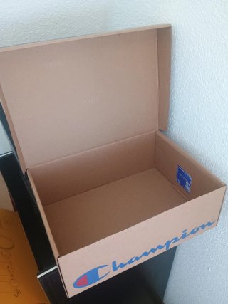 Caja de zapatos Champion