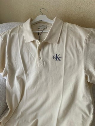 Polo Calvin Klein Beige Talla XL Nuevo