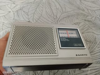 Radio Sanyo RP-5230 AM/FM Portátil