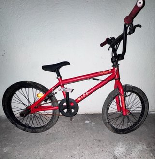 Bicicleta BMX Roja
