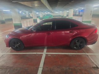 Lexus IS 2019