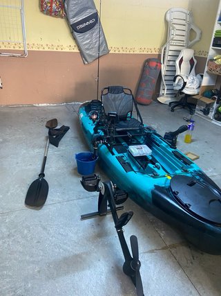 Kayak de pesca a pedales Kol Outdoor